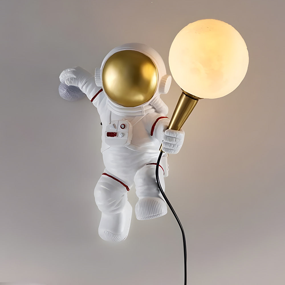 Astronauten-Wandleuchte – Kreatives Raumdesign mit Warmlicht-LED