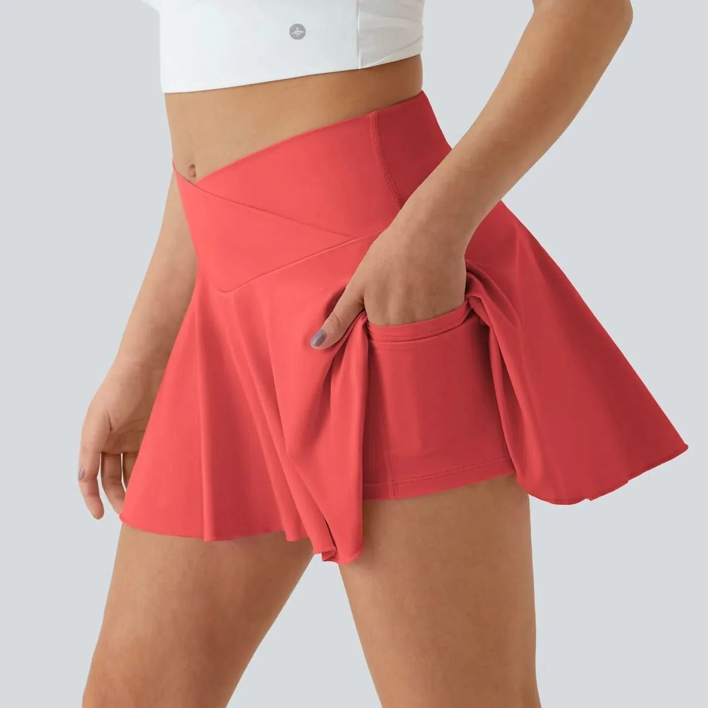 Stylish sports skirt with integrated shorts for women