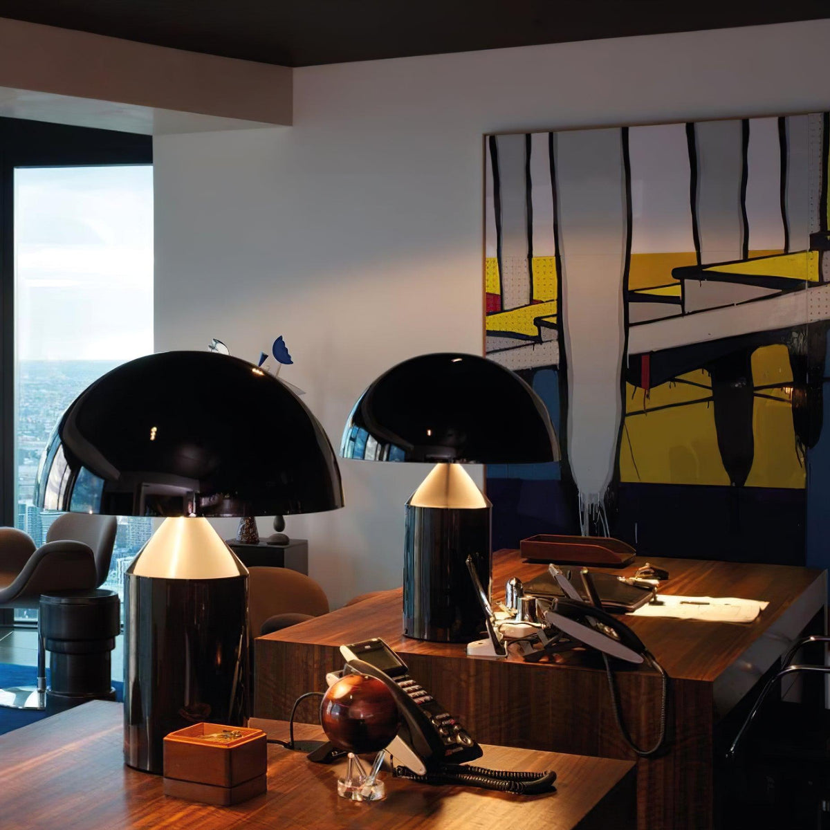 Elegante Metall-Tischlampe im geometrischen Design für jedes Zuhause
