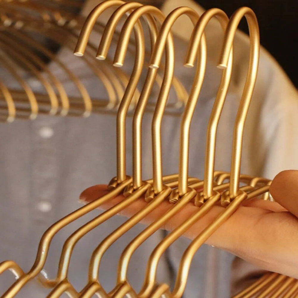 Elegante Metall-Kleiderbügel im 5er Set für Ordnung