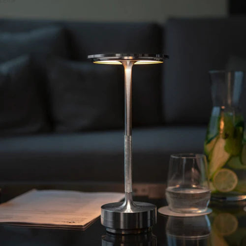 AuroraGlow | Elegante Kabellose Tischlampe