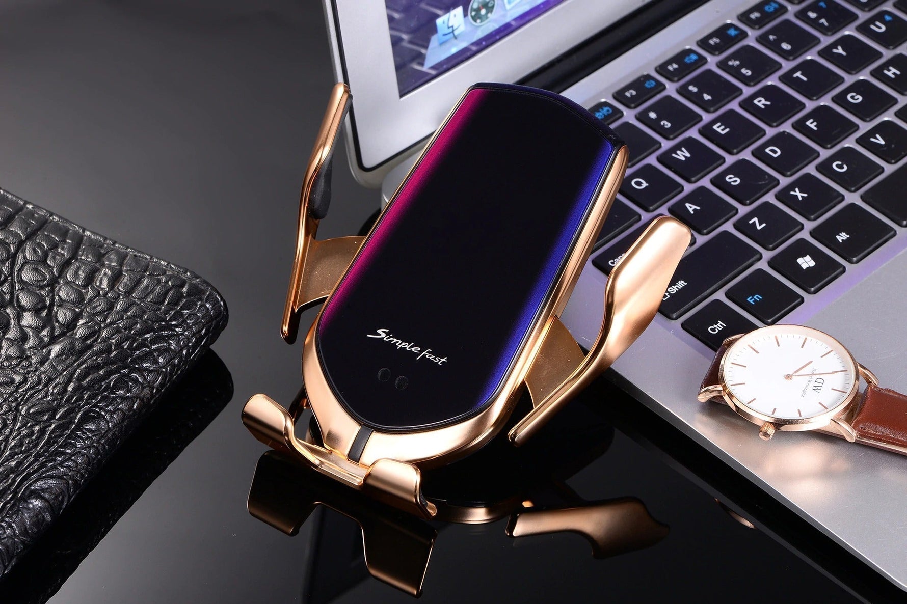 Automatischer Smartphone-Halter mit Ladefunktion
