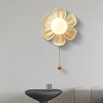 Moderne Dekoschale in Blumenform