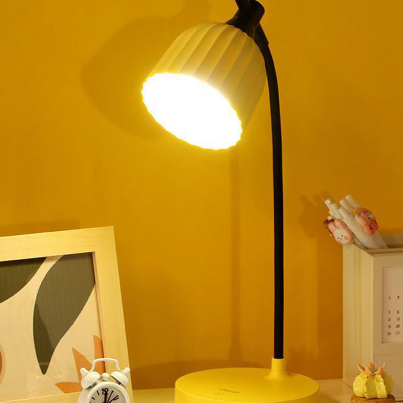 Variabel einstellbare LED Schreibtischlampe
