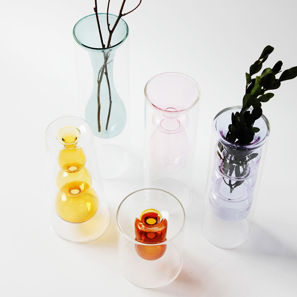 Lebendige Glasvasen für stilvolle Akzente
