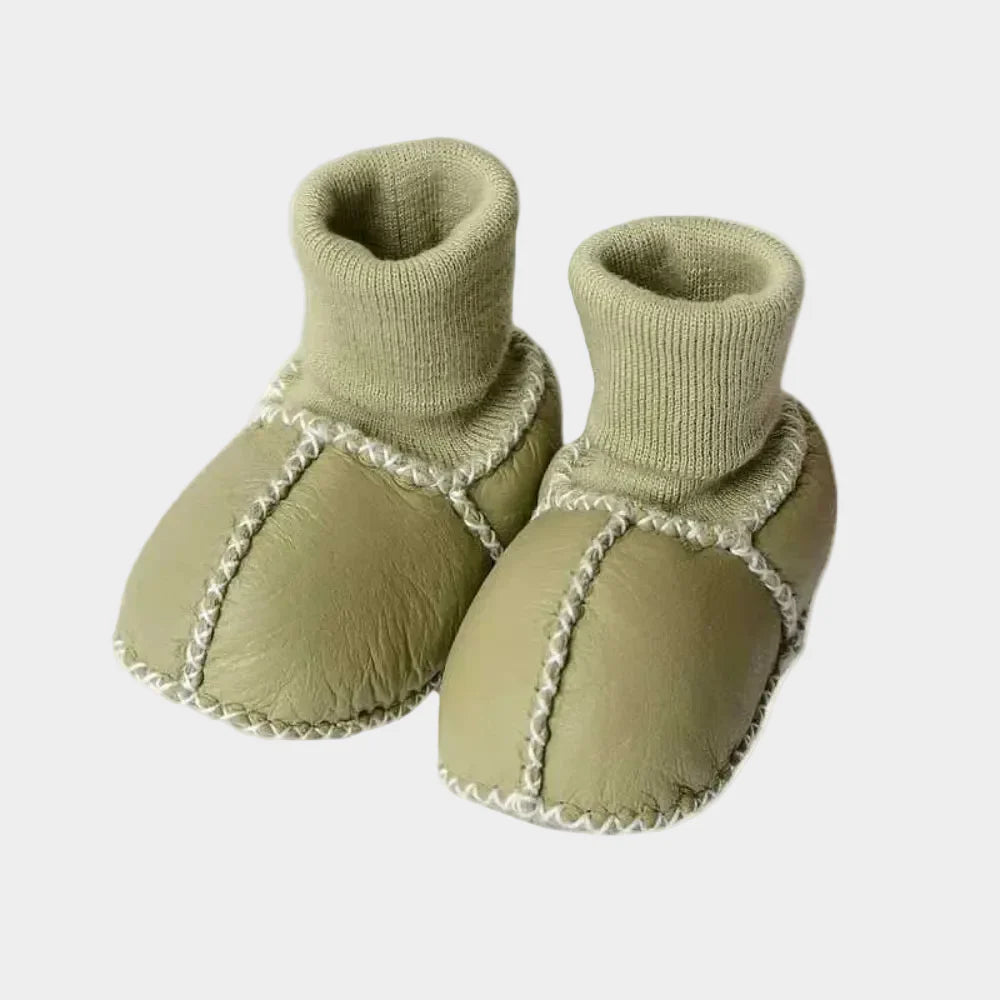 Kuschelige Lauflernschuhe für Babys im Winter