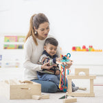 Entwicklungsfördernde Spielzeuge | Montessori-Inspiration für Babys
