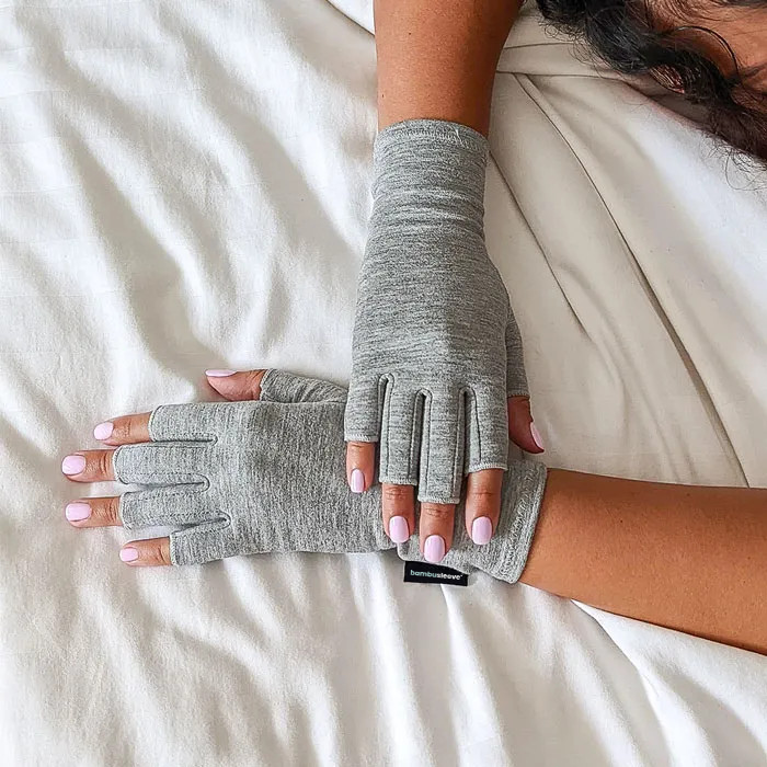 Revitalizing Compression Gloves for Pain-Free Hands