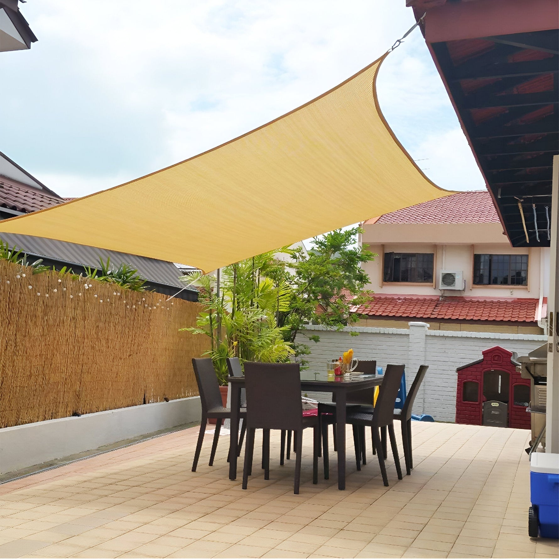 Wasserabweisender Sonnenschutz – UV-Schutz für Balkon, Garten oder Terrasse (Dreieck oder Quadrat)