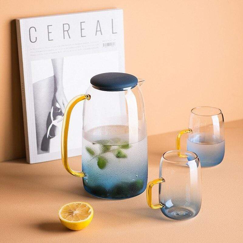 Eleganter Glaskrug mit passendem Trinkglas Set