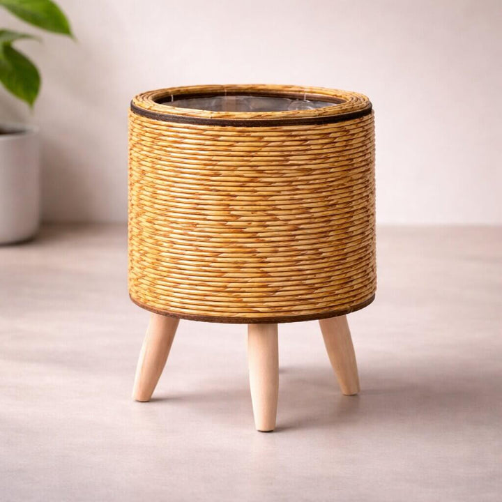Blumentopf mit Holzfüßen | Trendiges Geflecht-Design für Innen und Außen