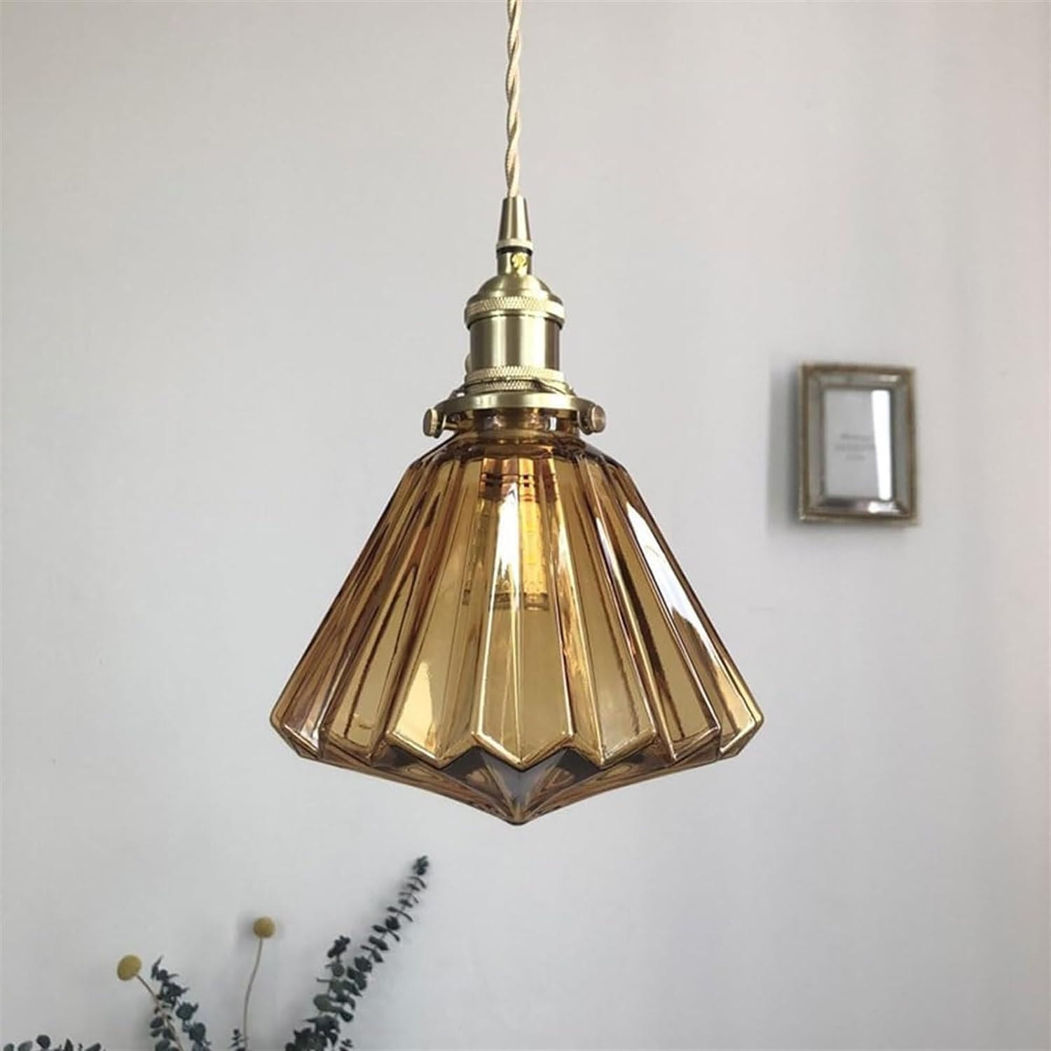 Küchenpendelleuchten aus Messing und Glas