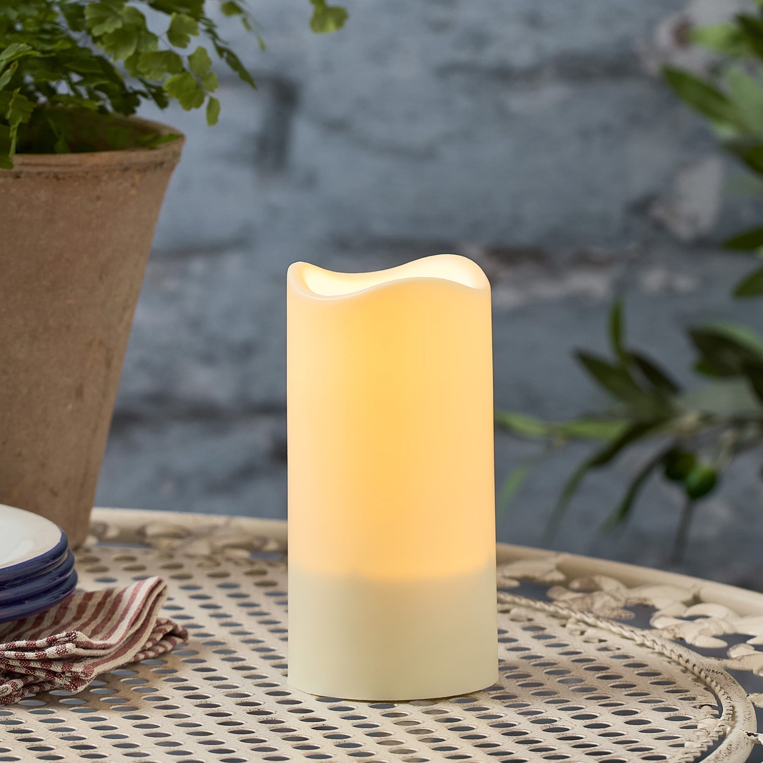 Solarbetriebene LED-Laternen für eine gemütliche Atmosphäre