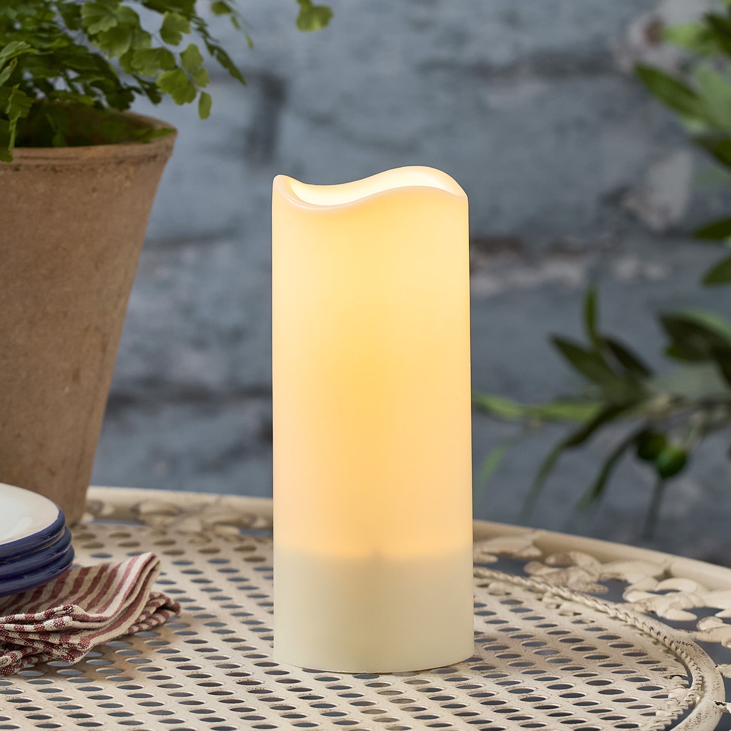 Solarbetriebene LED-Laternen für eine gemütliche Atmosphäre