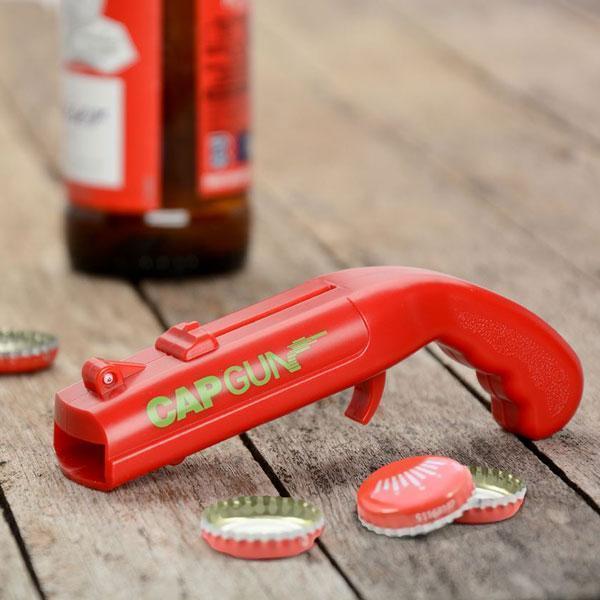 Flaschenöffner mit Schuss – Spaß für jede Party