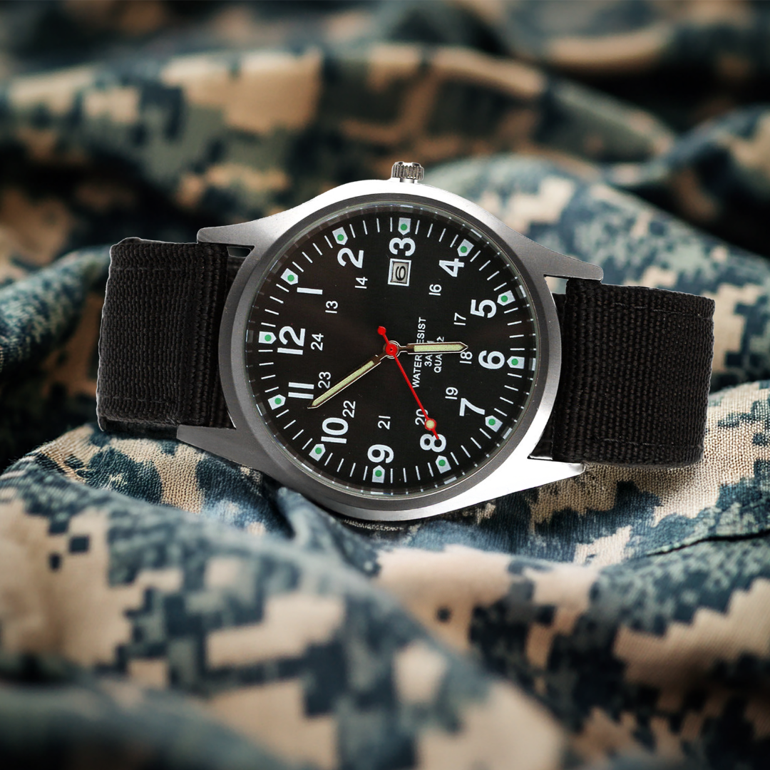 Elegante Armbanduhr im Militärstil