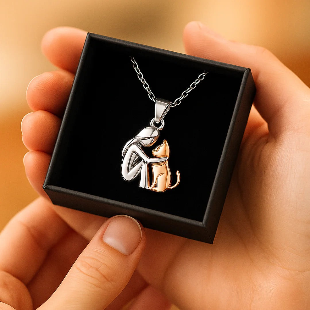 Tender Bond | Elegant Pendant Necklace for Special Memories