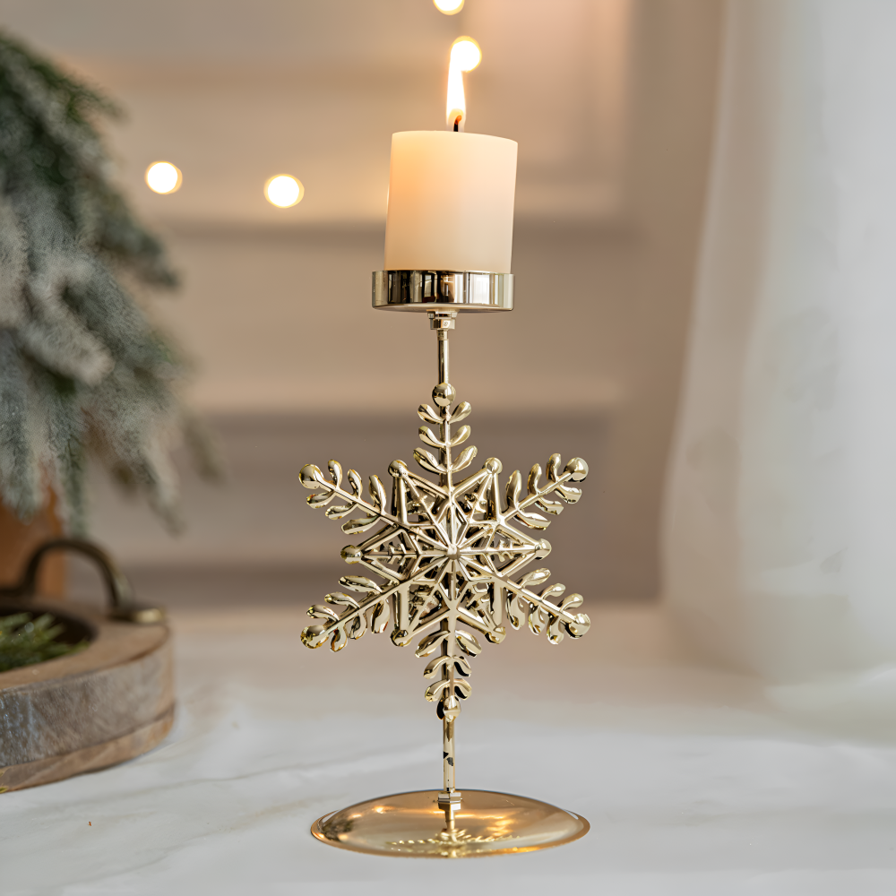 Vintage Goldener Weihnachtskerzenhalter – Atmosphärische Tischdekoration