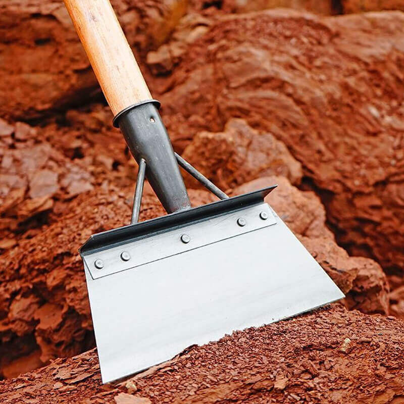Strong & Versatile - The Ultimate Garden Cleaning Shovel