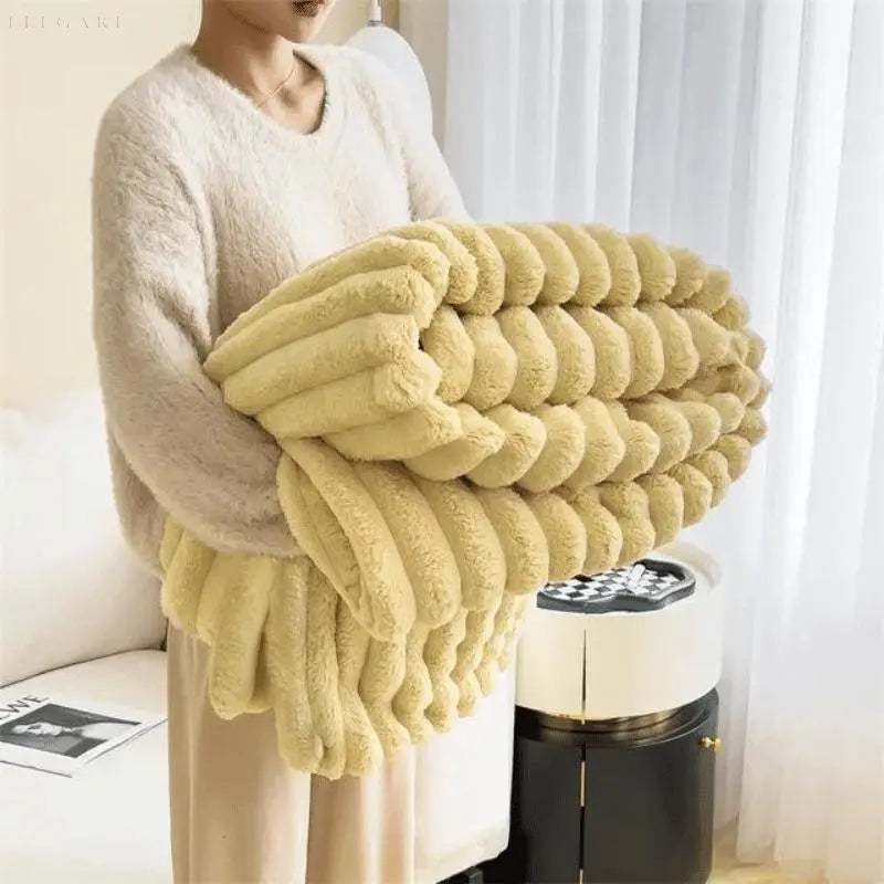 Luxurious Fleece Blanket for Ultimate Comfort