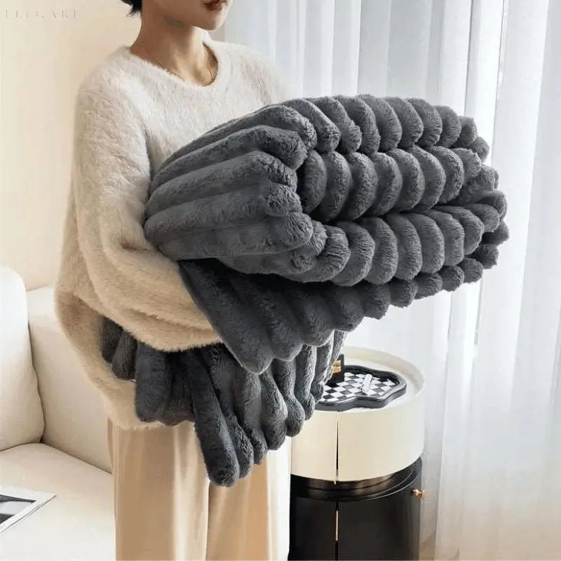 Luxurious Fleece Blanket for Ultimate Comfort