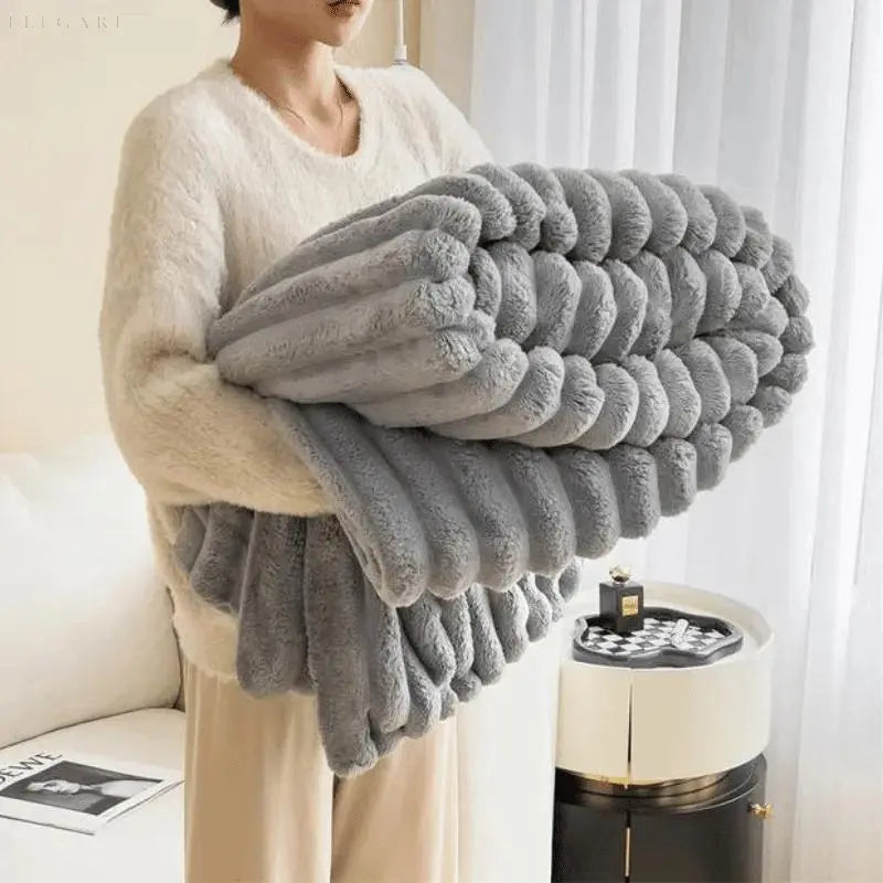 Luxurious Fleece Blanket for Ultimate Comfort