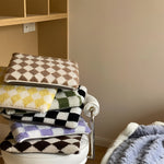 Snuggle Pillow Made of Polar Fleece – Modern Plaid Pattern for Your Home