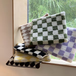 Snuggle Pillow Made of Polar Fleece – Modern Plaid Pattern for Your Home