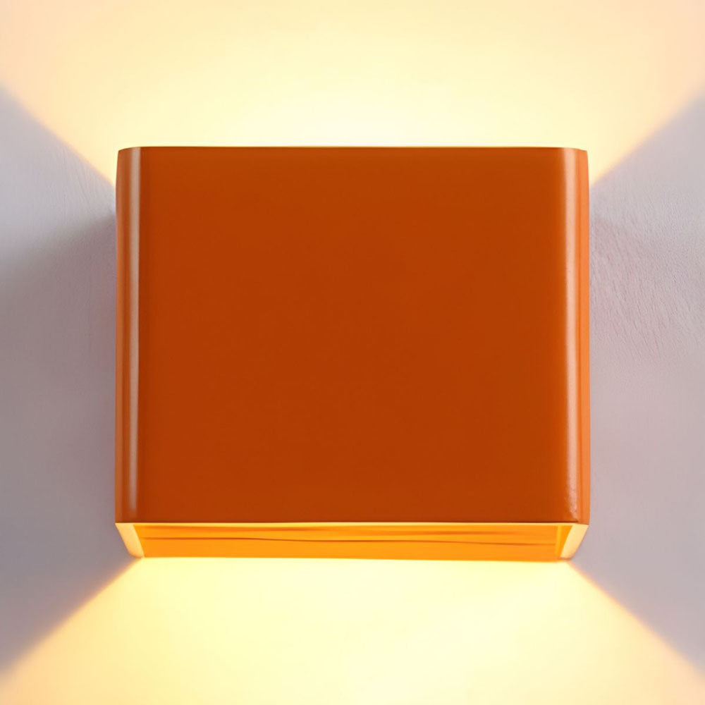 Modern LED Wall Light – Elegant Illumination for Your Home