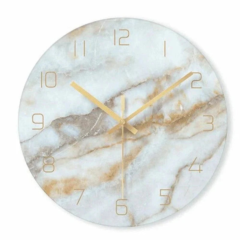 Elegante Marmor-Wanduhr mit Goldzeigern – Stilvolles Wohnaccessoire