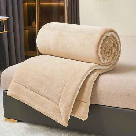 WohlfühlDecke - Elegante und kuschelige Fleecedecke