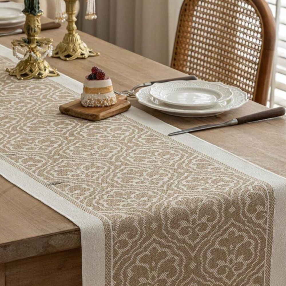 Eleganter Tischläufer für stilvolle Akzente