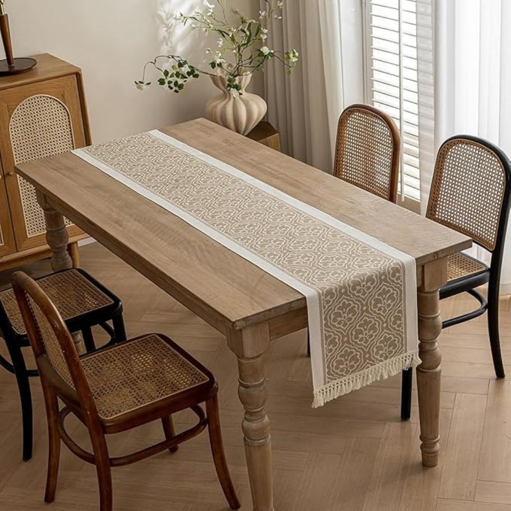 Eleganter Tischläufer für stilvolle Akzente