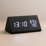 Eleganter LED Wecker in Holzoptik mit Temperaturanzeige