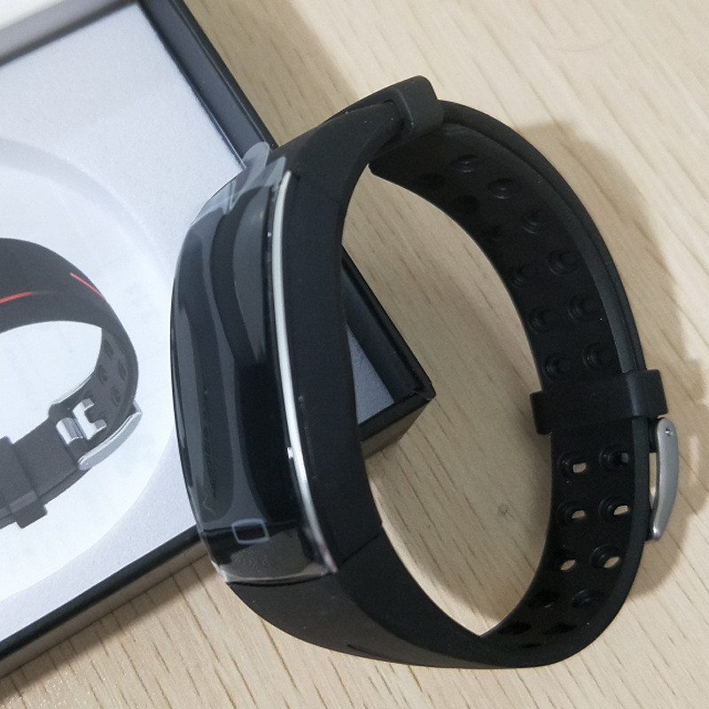 Dion – Smart Blood Pressure and Heart Rate Monitor for Your Health