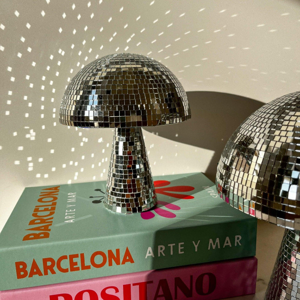 Funky Light Mushroom with Reflection Effects – Retro Decor for Your Home