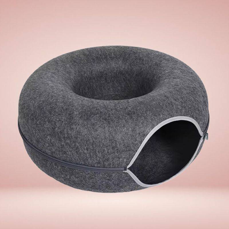 Interaktive Katzenhöhle in Donut-Form