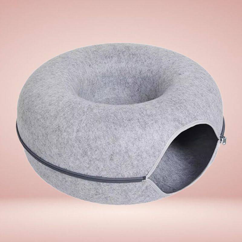 Interaktive Katzenhöhle in Donut-Form
