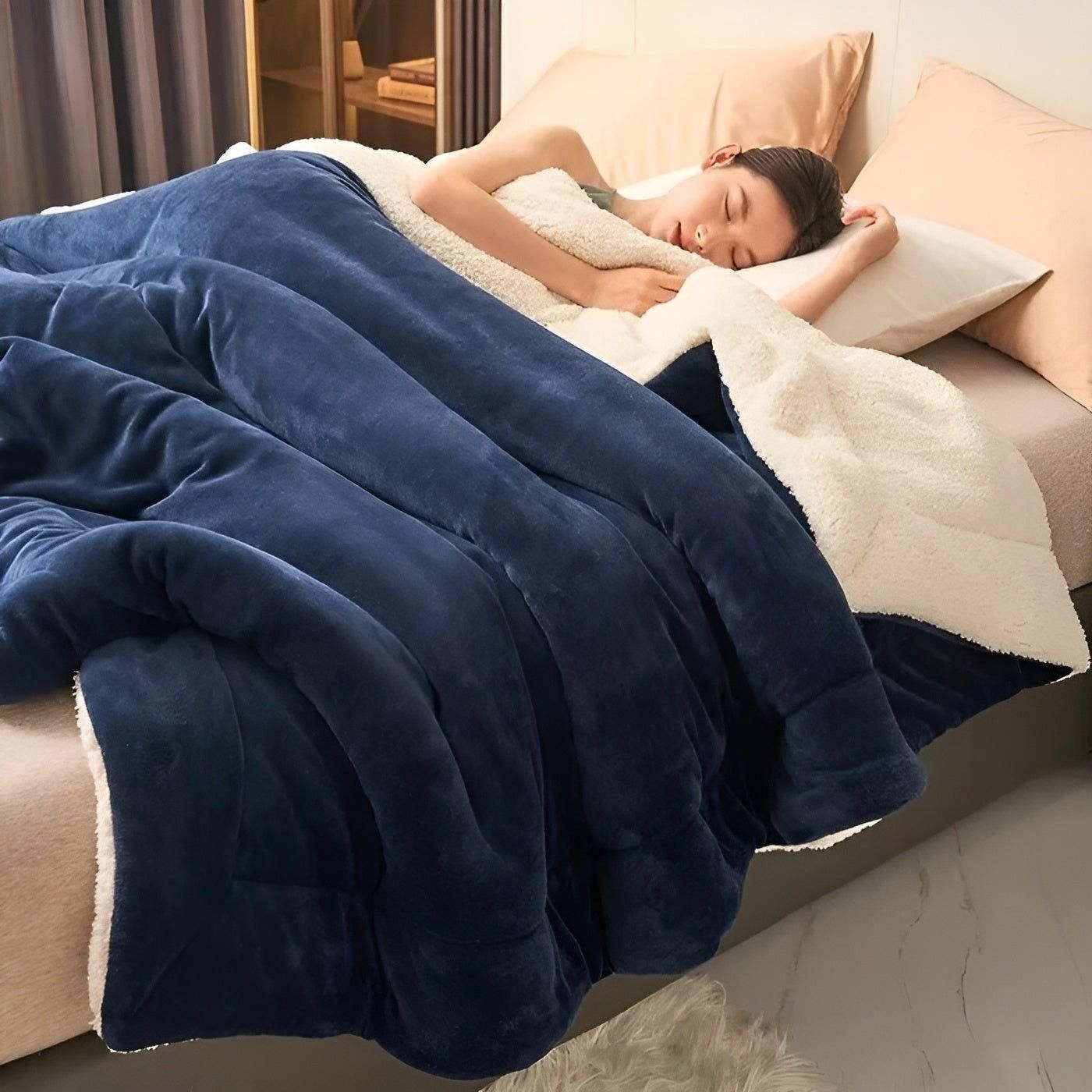 Two-Layer Fleece Blanket – Cozy Luxury for Your Home