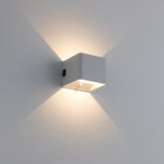 Kabellose LED-Wandlampe im modernen Würfel-Design