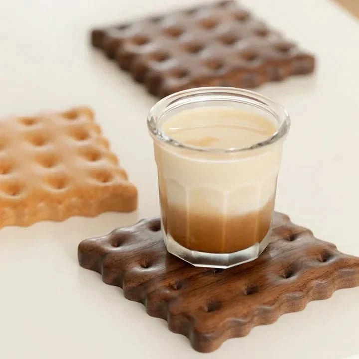 Stylish and Durable Wooden Coasters – Protective Elegance for Your Furniture