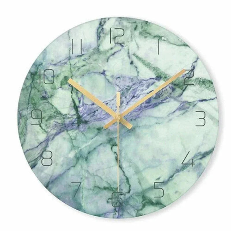 Elegante Marmor-Wanduhr mit Goldzeigern – Stilvolles Wohnaccessoire