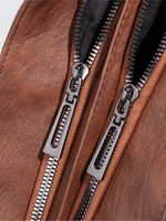 Stylische Handtasche mit mehreren Fächern und abnehmbarem Schultergurt