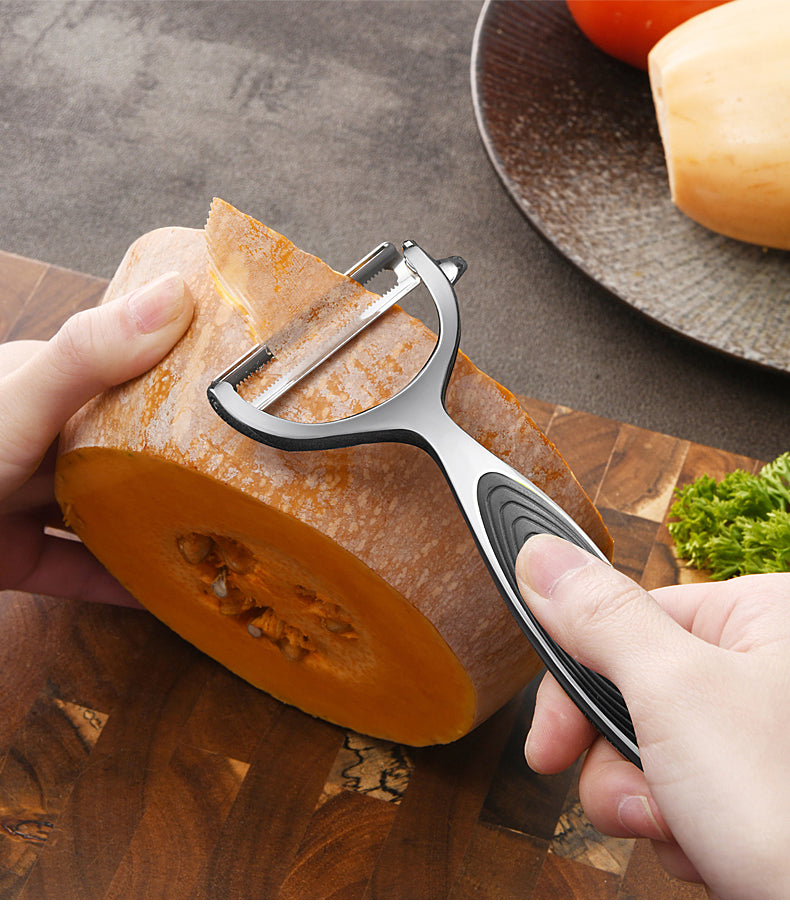 Versatile Vegetable and Fruit Peeler for Effortless Peeling