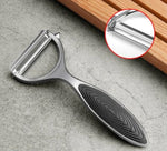 Versatile Vegetable and Fruit Peeler for Effortless Peeling