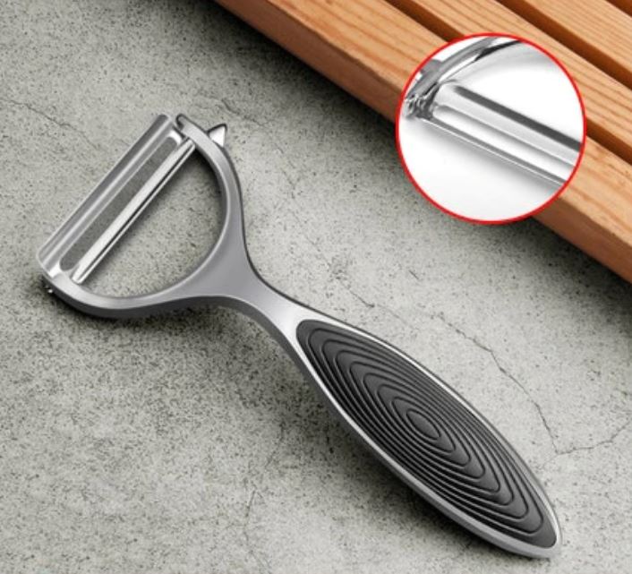 Versatile Vegetable and Fruit Peeler for Effortless Peeling