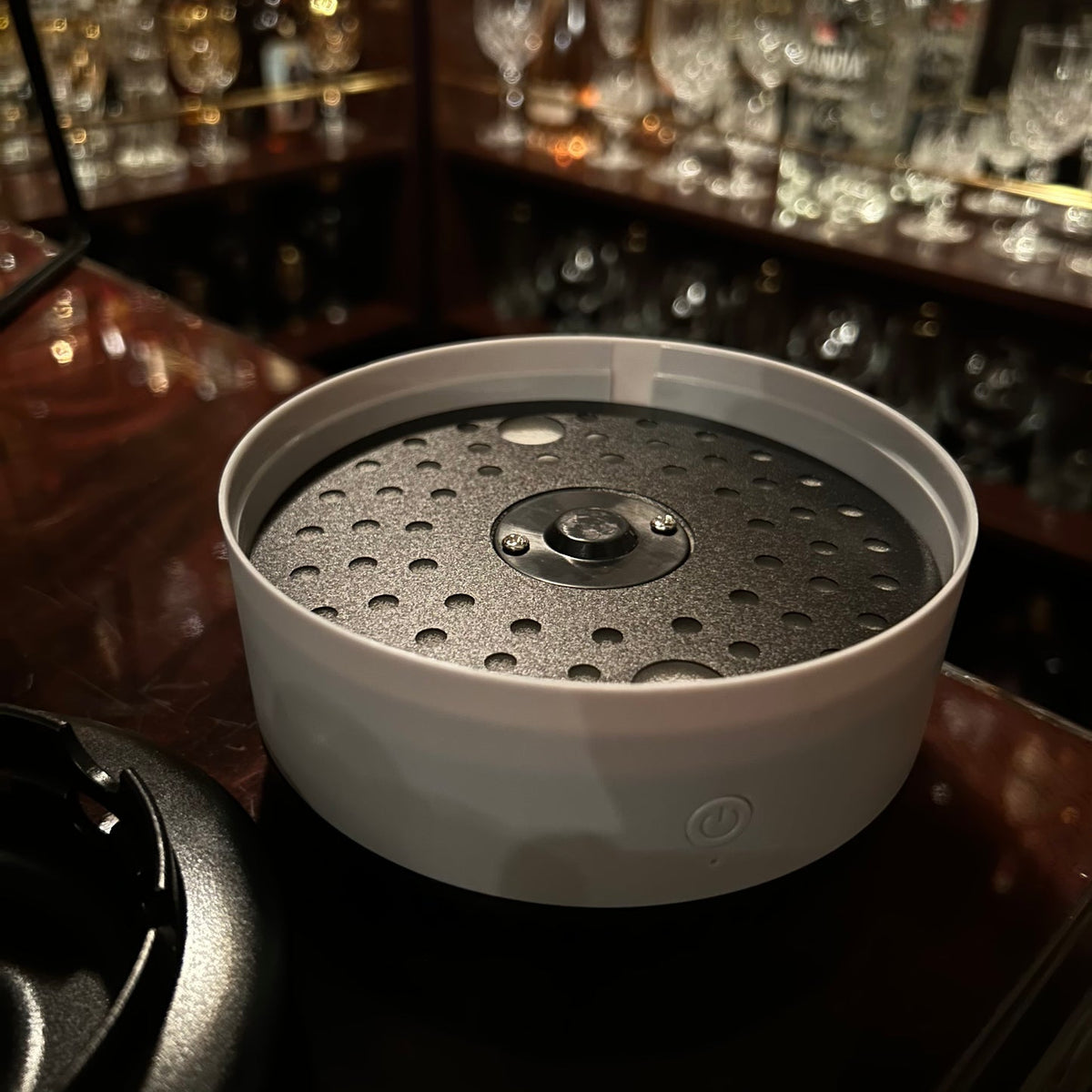 Smokeless Ashtray with 360° Air Purification and Fragrance Function