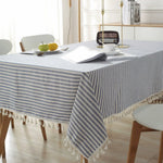 Stilvolle Streifen-Tischdecke mit Quasten aus Mikrofaser