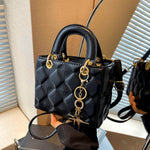 Stilvolle Mini-Handtasche für Frauen mit goldenen Details