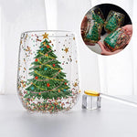 Weihnachtstasse in Baumform